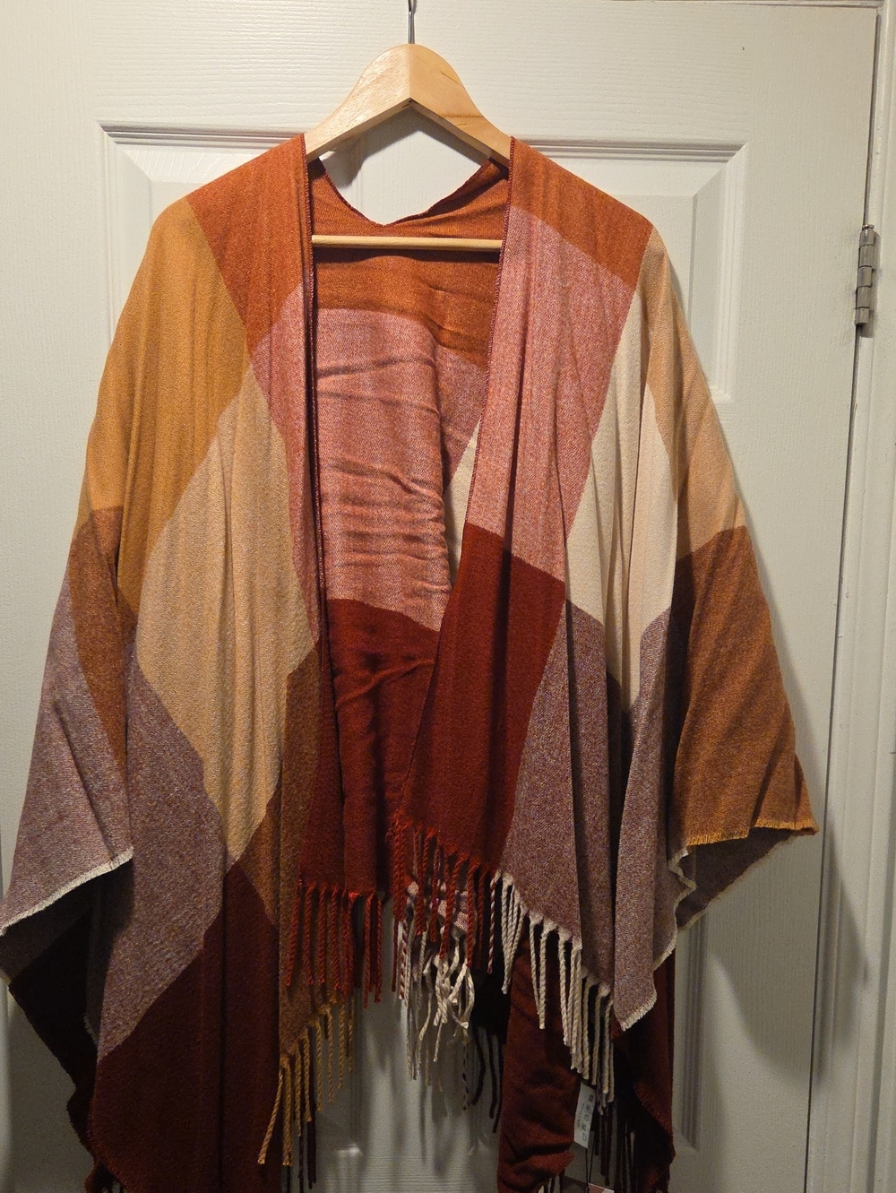NWT SiiZU Sustainable Plaid Poncho Wrap Scarf in Red